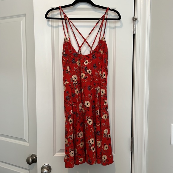 Nine Britton red floral sundress - Picture 3 of 4